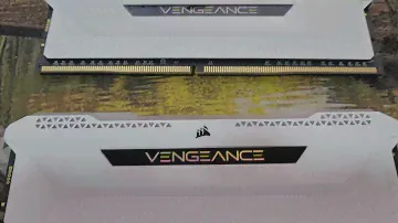 Corsair Vengeance RGB PRO SL e o visual final do PC branco