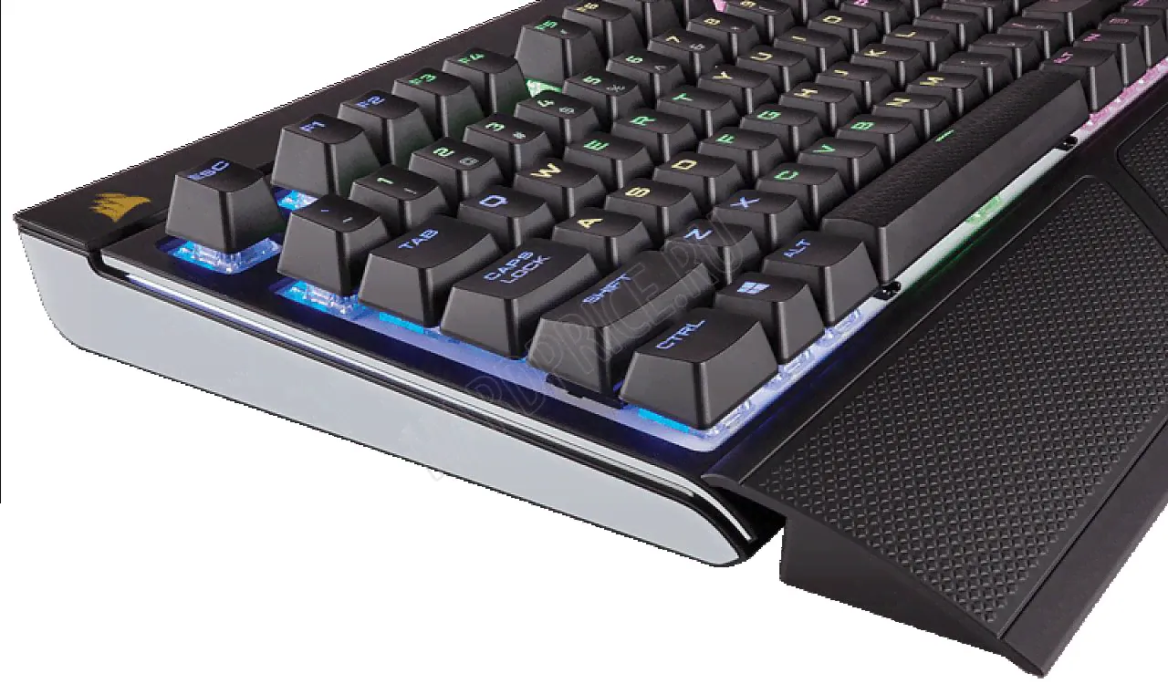 Клавиатура Corsair Strafe RGB Cherry MX Silent (CH-9000121-RU)-3